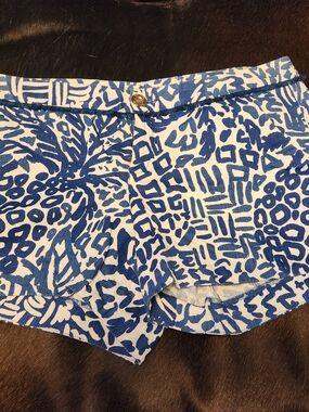 Lilly Pulitzer Blue and White Printed Shorts